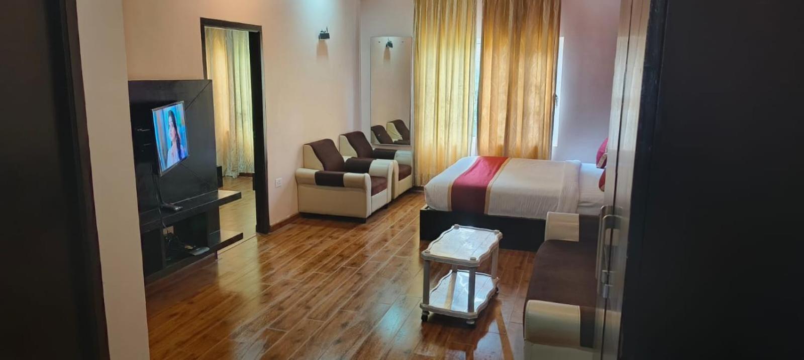 Hotel Le Castle Kodaikanal Luaran gambar